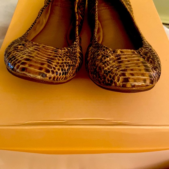 Tory Burch Python Snake Logo Flats - Picture 7 of 16